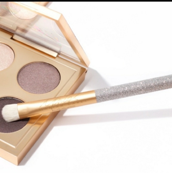 MAC Mariah Carey 239 Eye Shader Brush - Picture 3 of 13